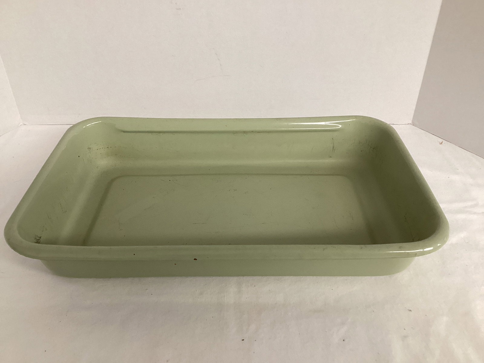 Vintage Enameled Baking Pan (1 of 6)