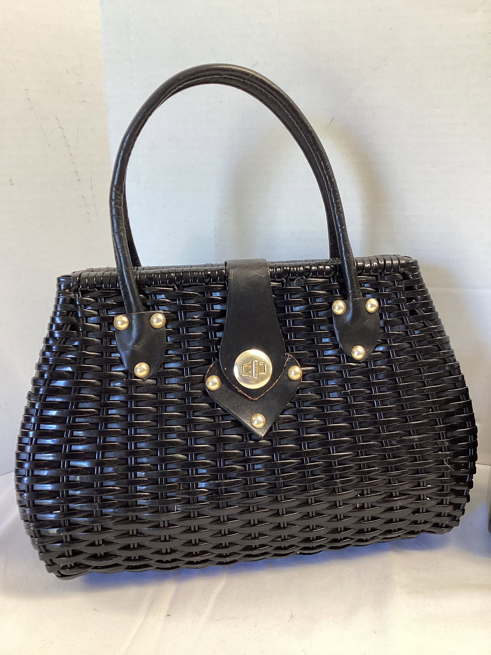 Vintage Wicker Look and Black Patent Leather Ladies' Purses - 2