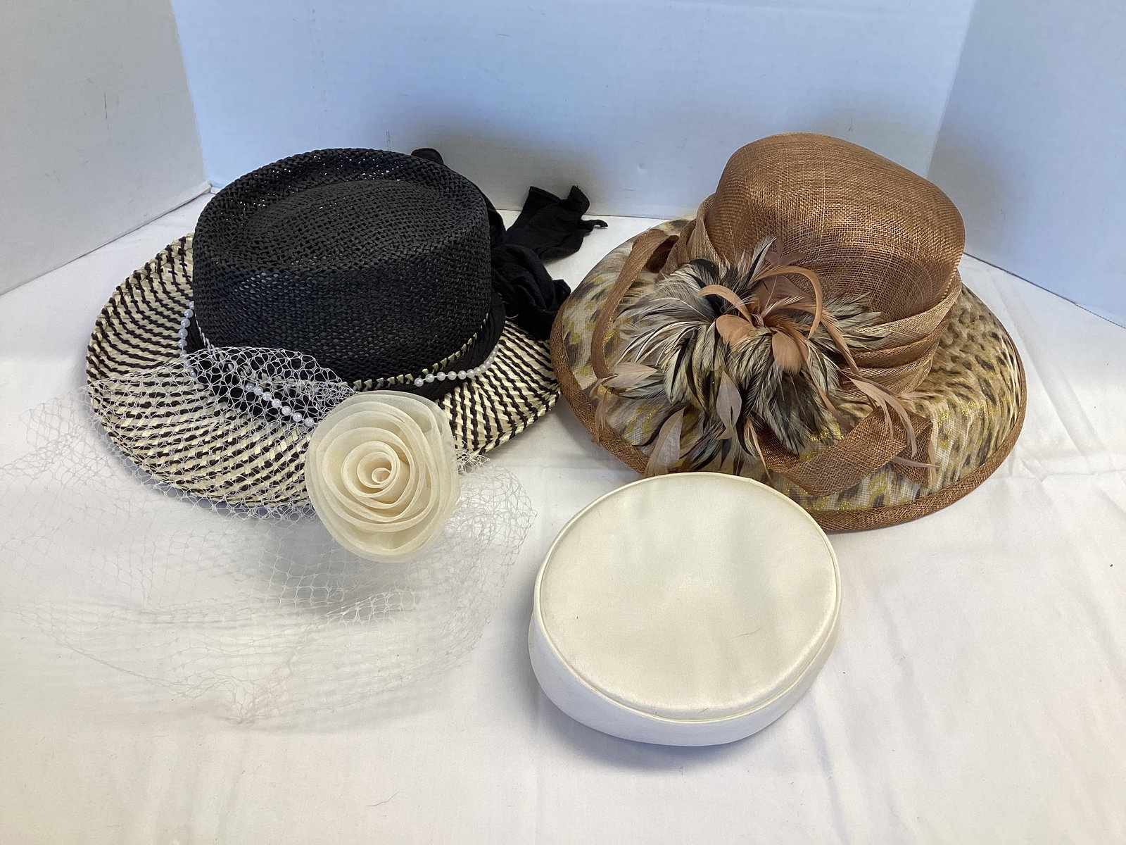 Women's Hats and Veil: . 