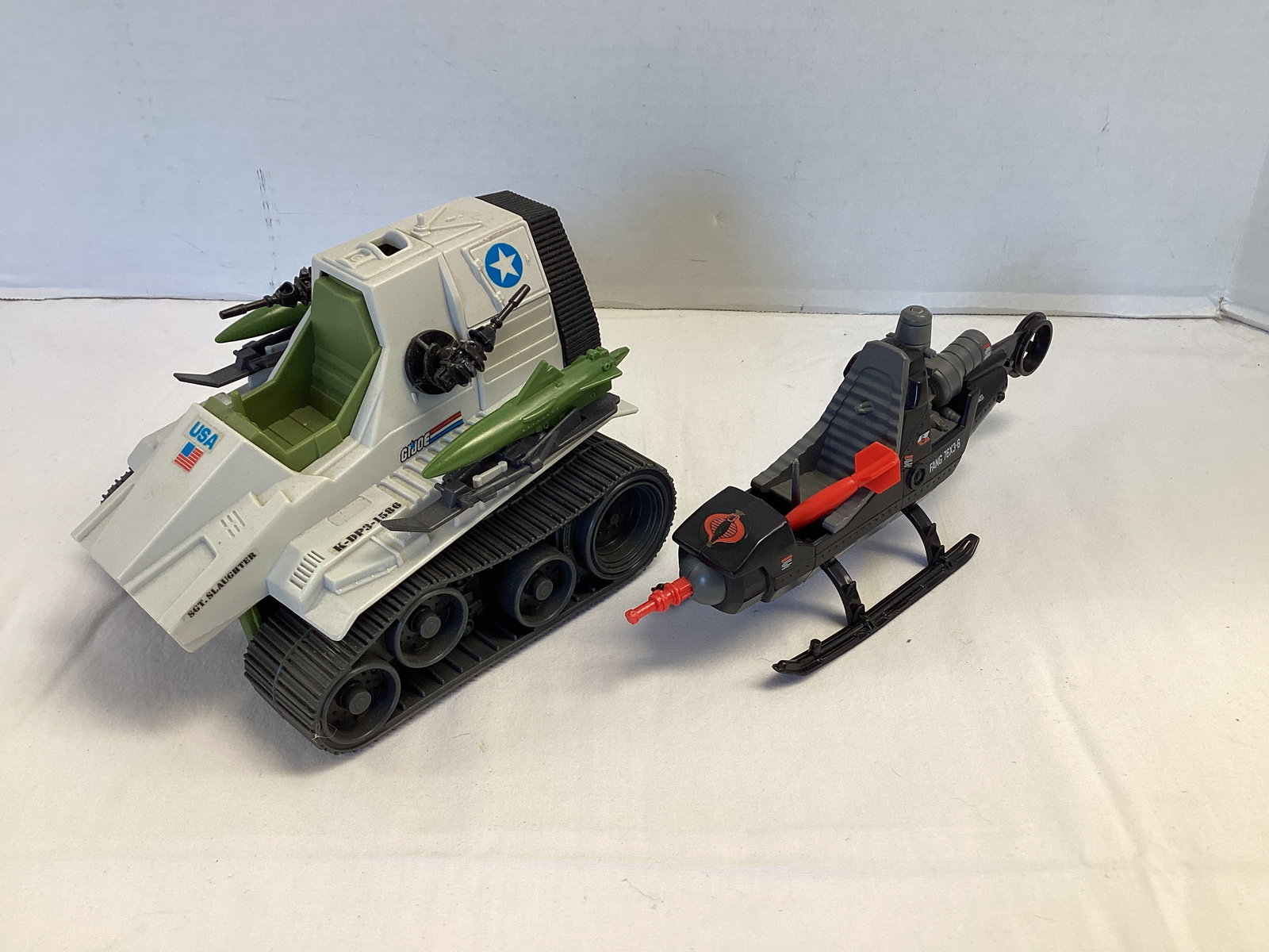 G.I. Joe Tank and FANG Helicopter Vehicle: not complete 