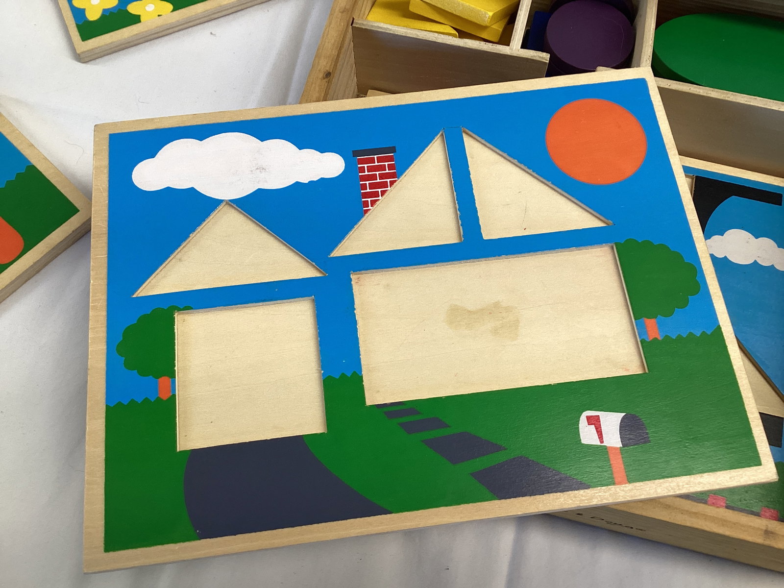 Melissa & Doug Beginner Pattern Blocks and Puzzles - 5