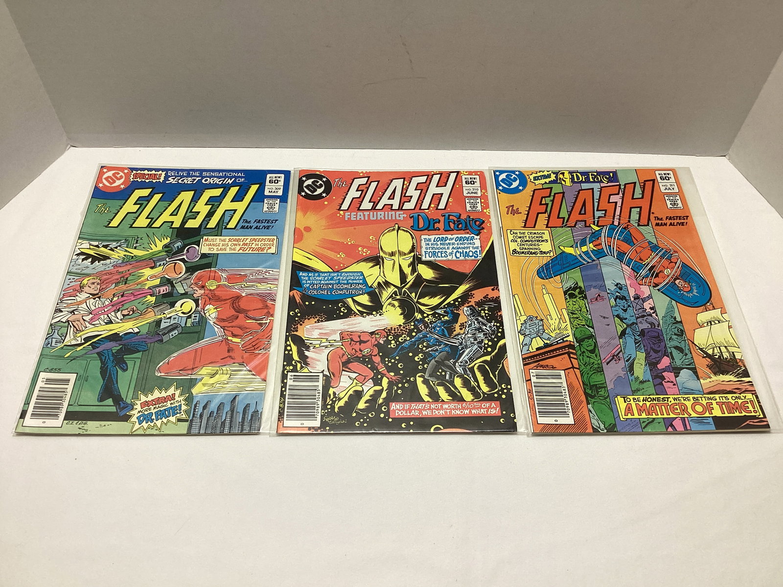 Three Flash DC Comic Books (1 of 4)