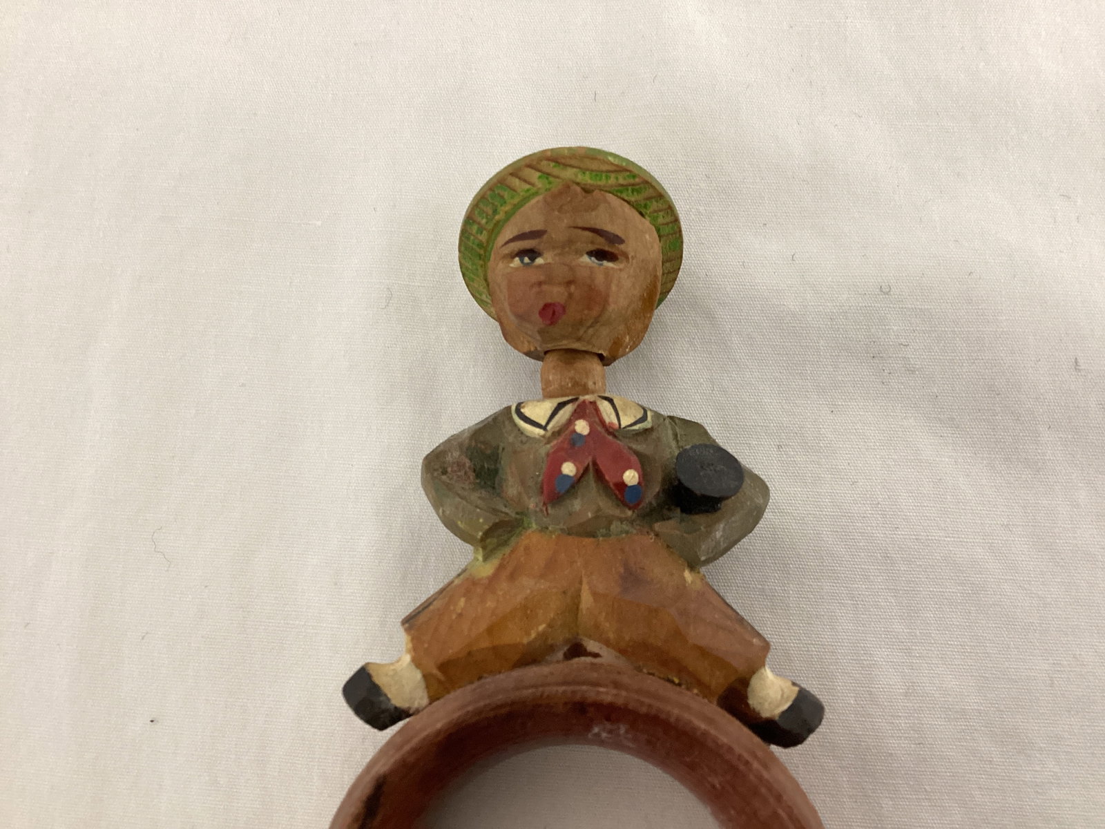 Pair of Wood Carved Napkin Rings Featuring Boys with Musical Instruments - 5
