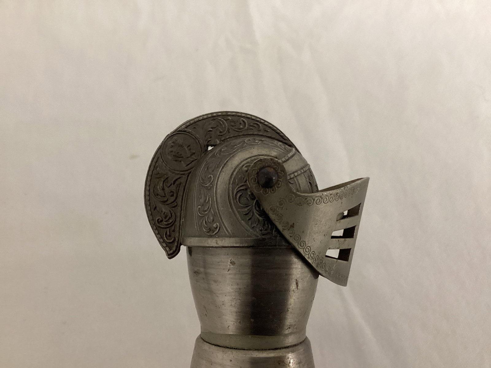 Knight's Helmet Bottle Stopper Pourer - 5