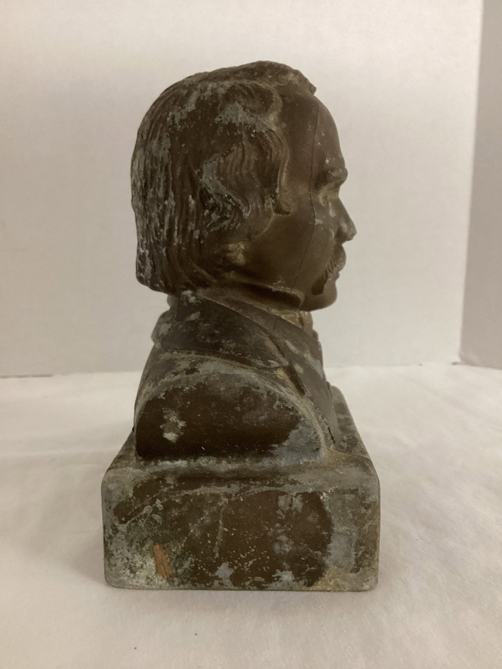 Vintage Nathaniel Hawthorne Bust Metal Bank - 4