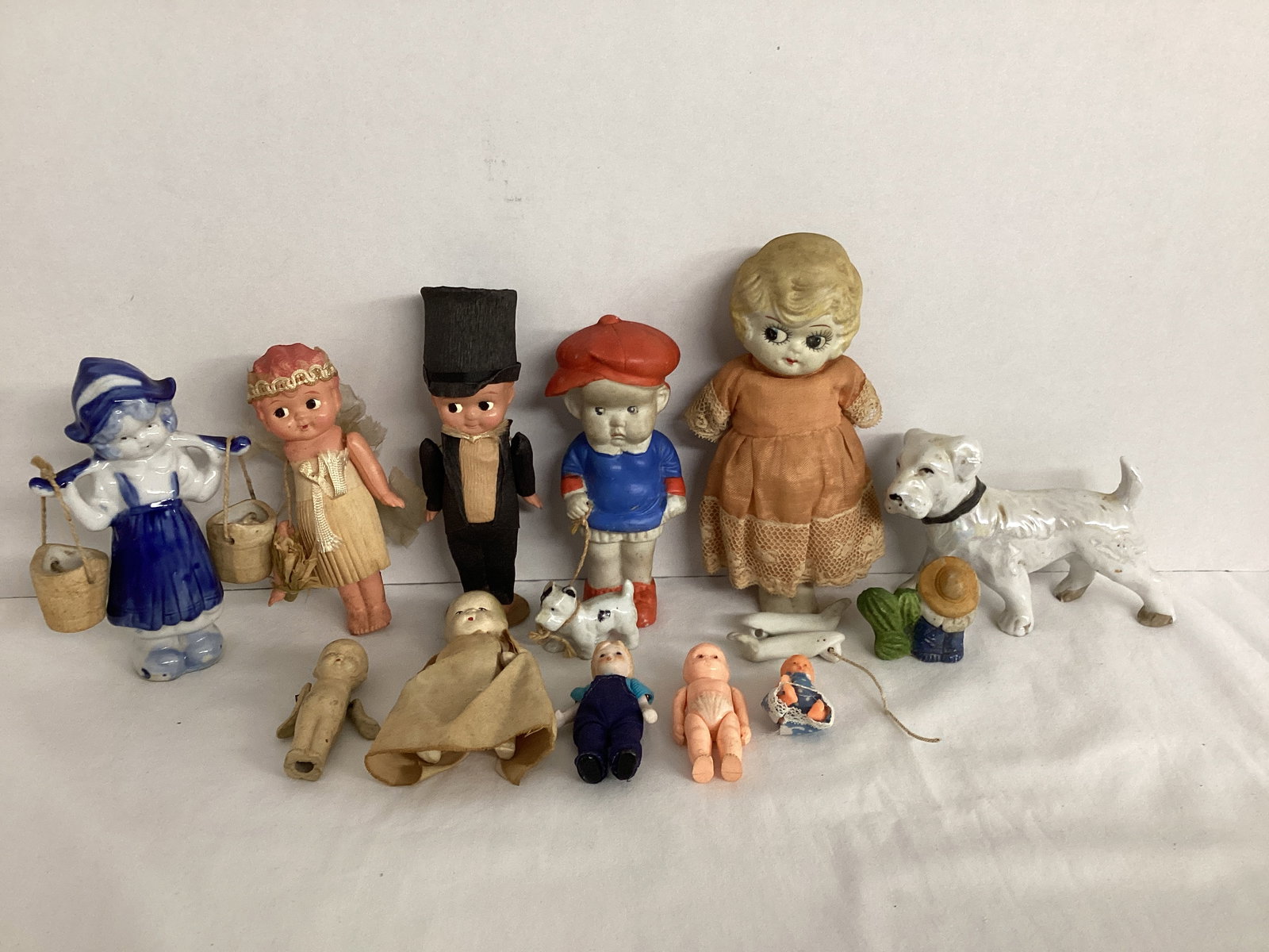 Vintage Figurines (1 of 5)