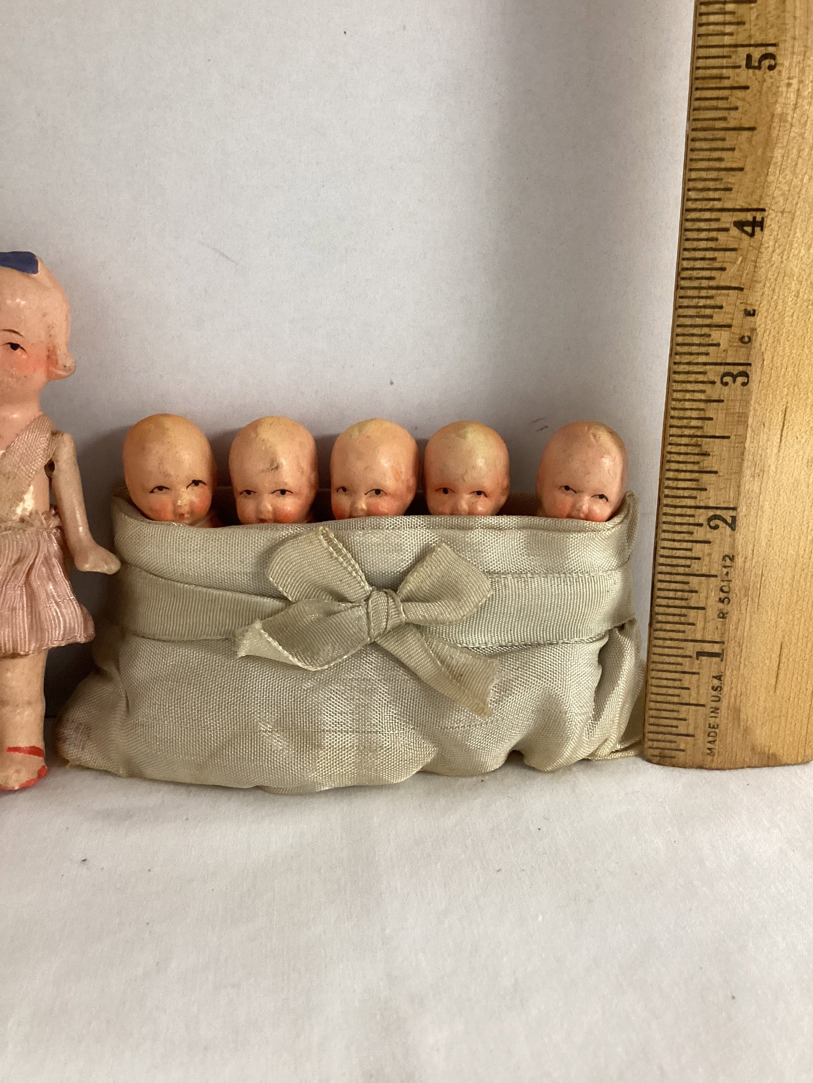 Vintage Mother and Children Figurines - 4