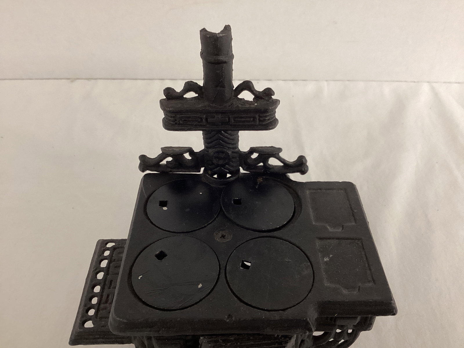 Cast Iron Miniature Queen Wood Stove - 2