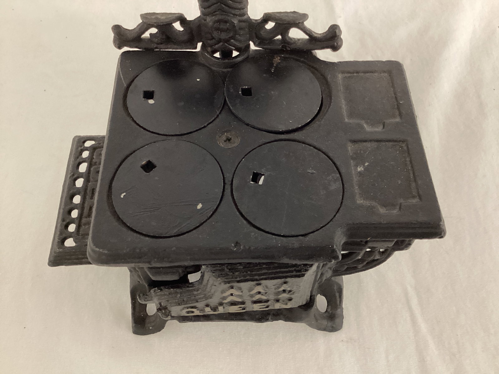 Cast Iron Miniature Queen Wood Stove - 3