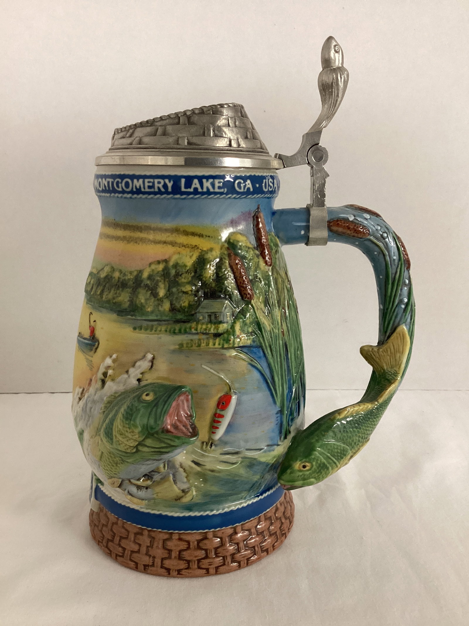 1997 Longton Crown Large Mouth Bass Freshwater Fishing Hall of Fame Stein: 9 1/2" h