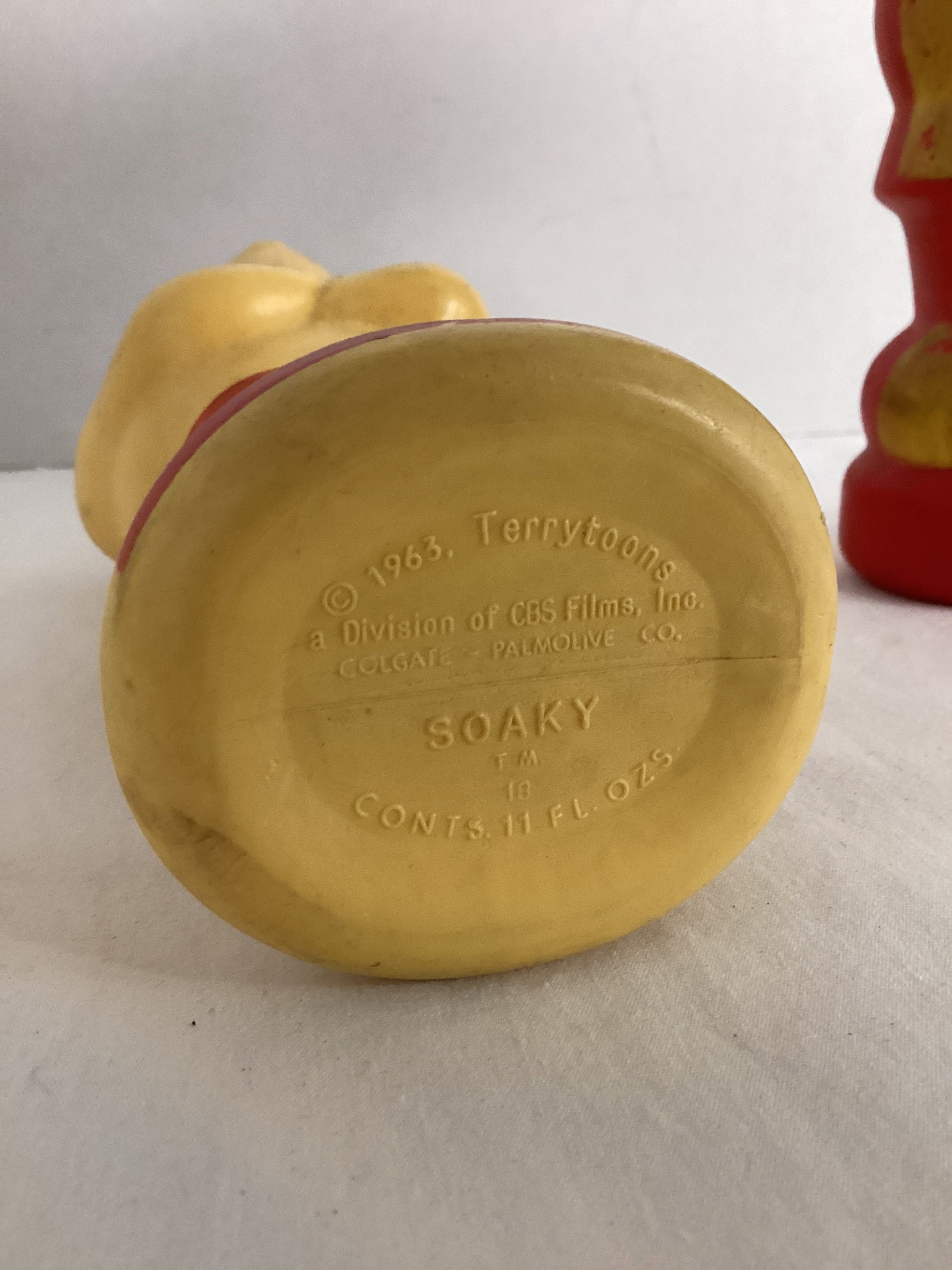 Two 1960s Terrytoons Bubble Bath Bottles - 3