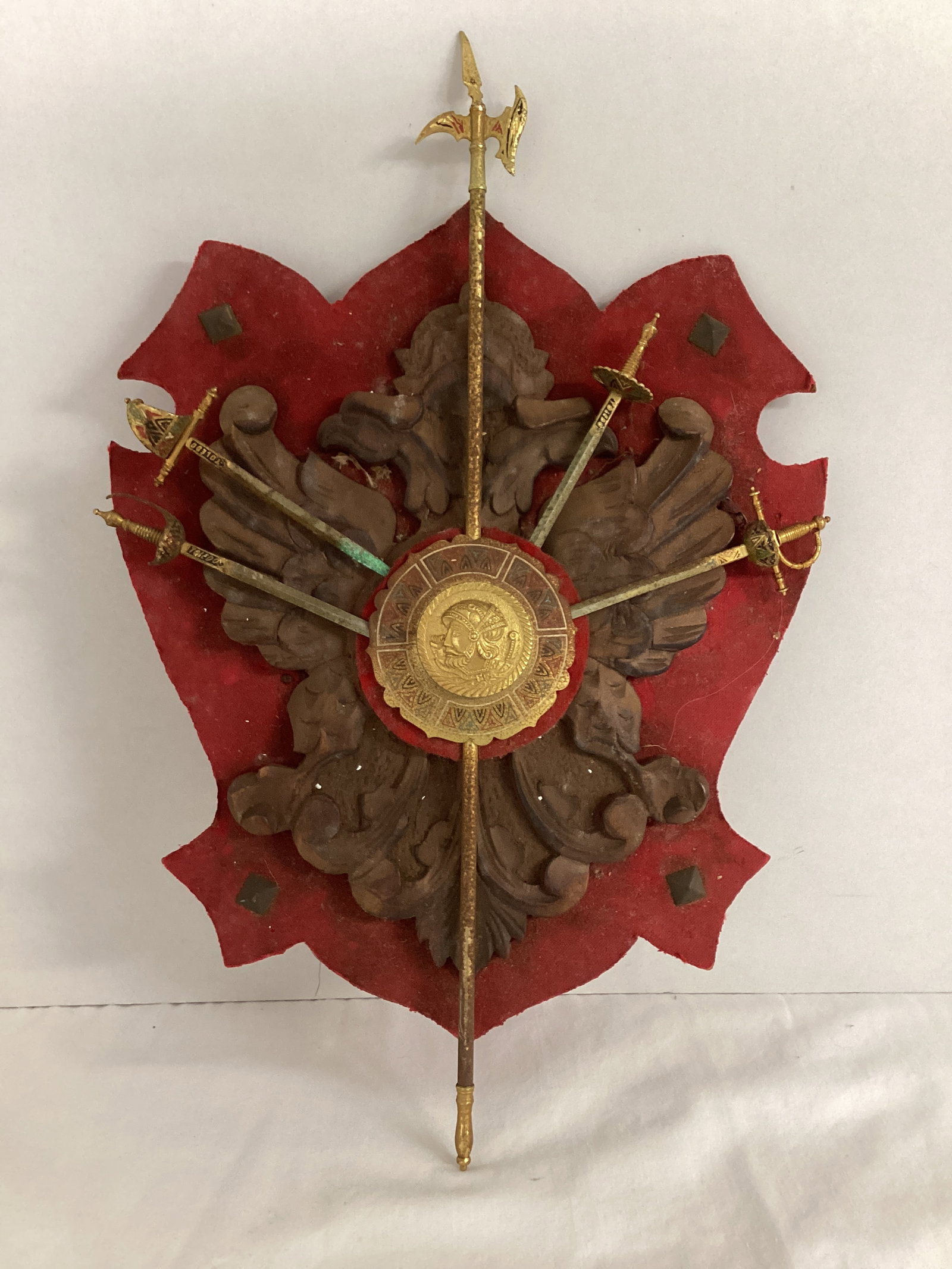 Vintage Spanish Coat of Arms Wall Plaque (1 of 6)