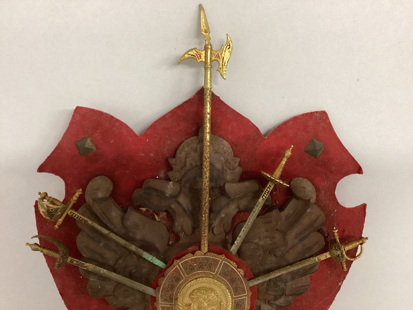 Vintage Spanish Coat of Arms Wall Plaque - 4