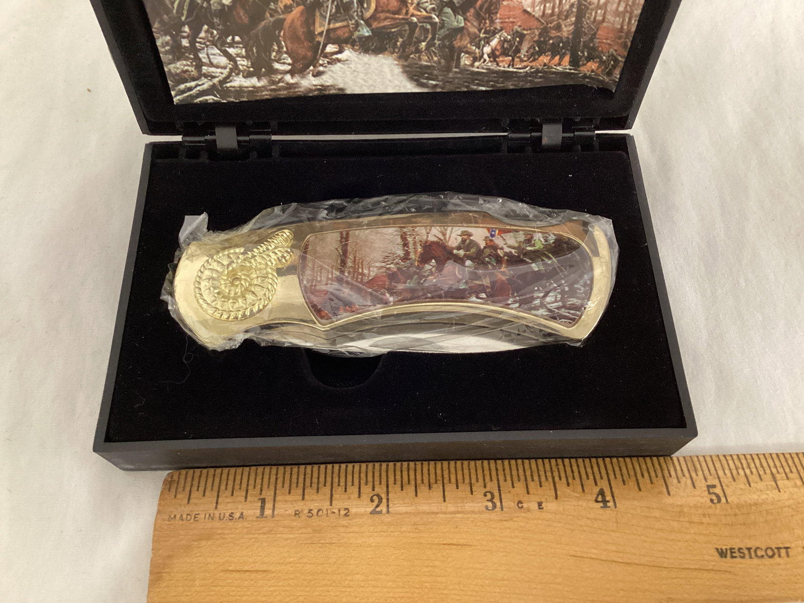 Commemorative Confederate Folding Knife in Case - 4