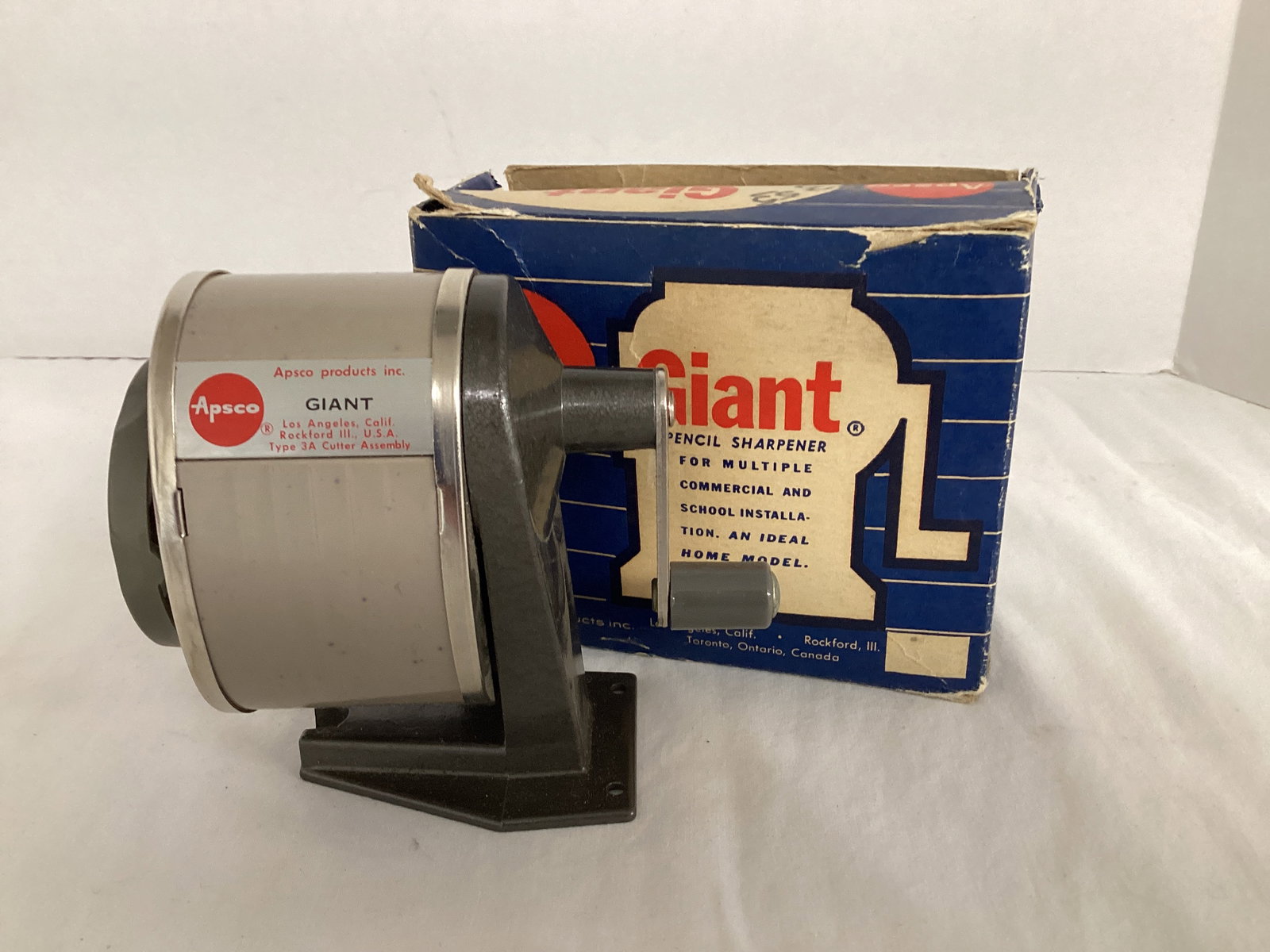 Vintage Apsco Giant Pencil Sharpener (1 of 4)