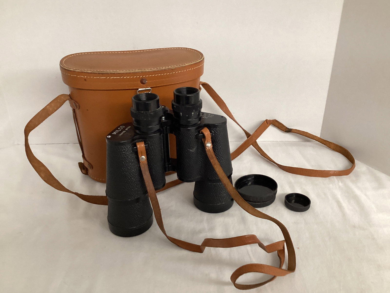 Milco 7 x 50 Binoculars with Case (1 of 7)