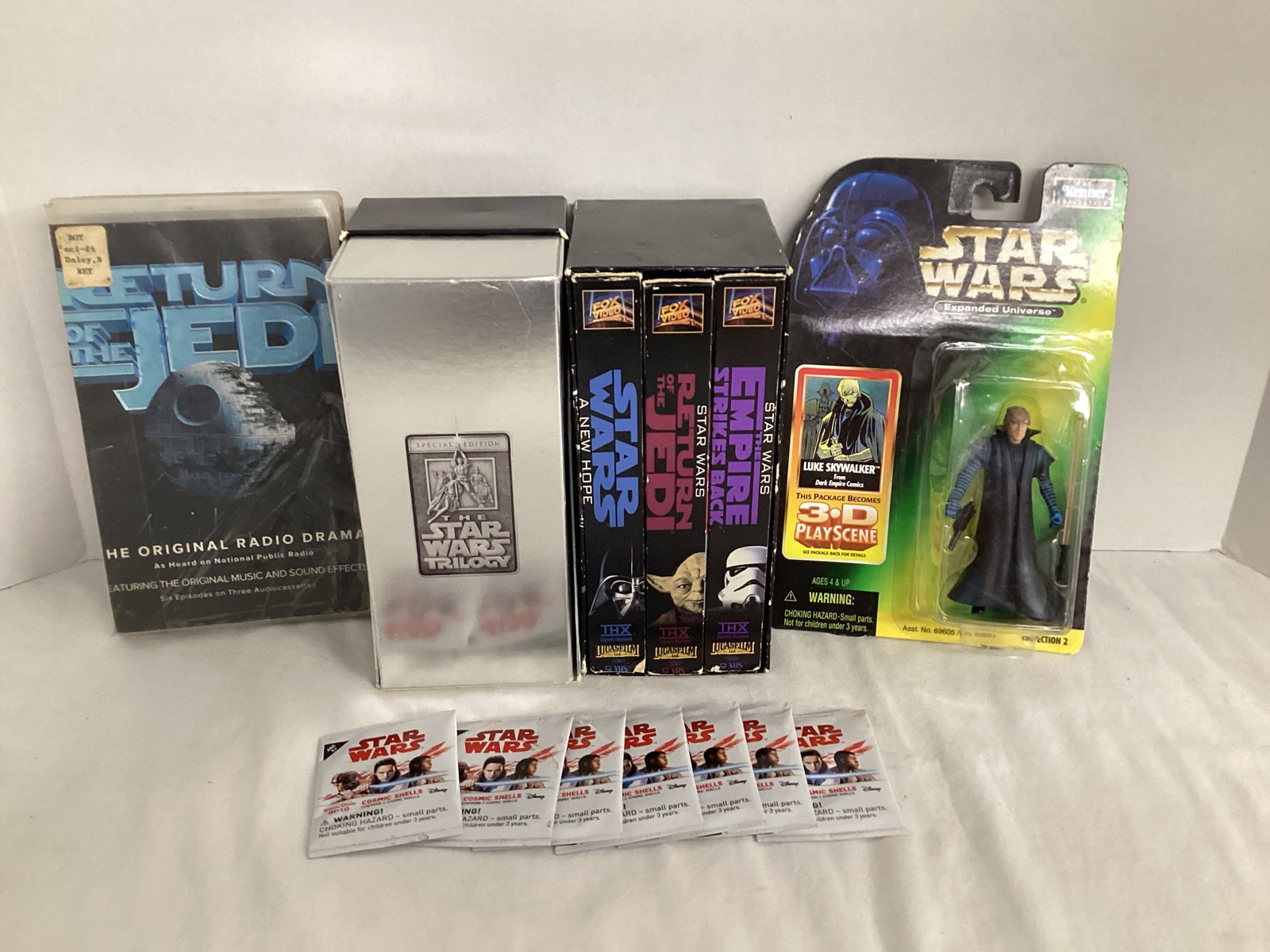 Star Wars VHS, Action Figure and More (1 of 7)
