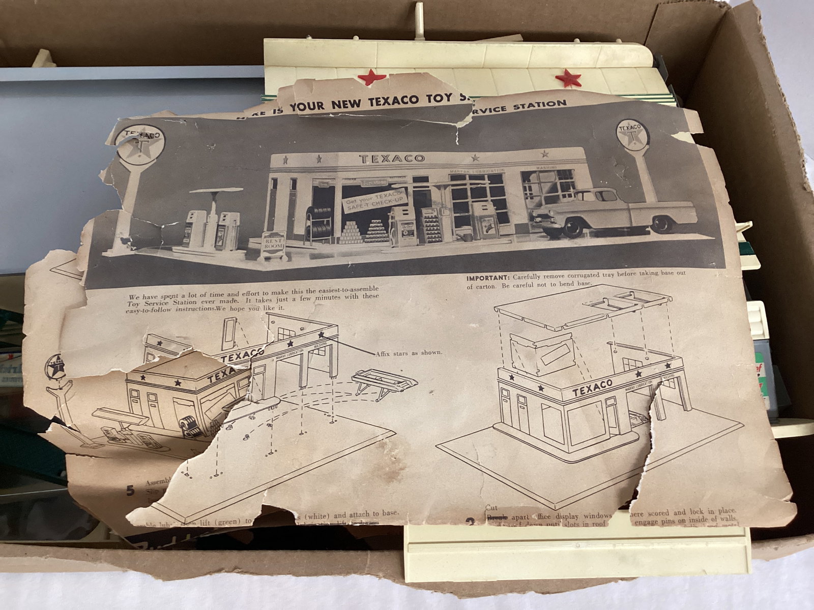 Vintage Buddy L Texaco Toy Service Station - 2