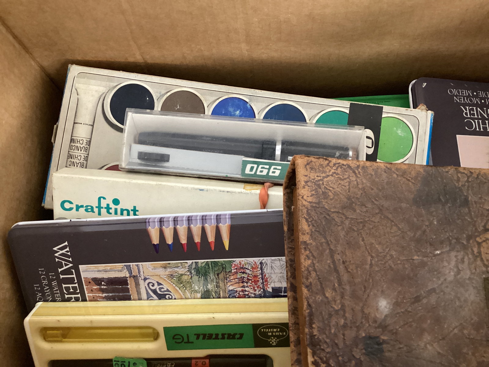 Artist's Supplies - Pastels, Paint, Pencils, and More - 4