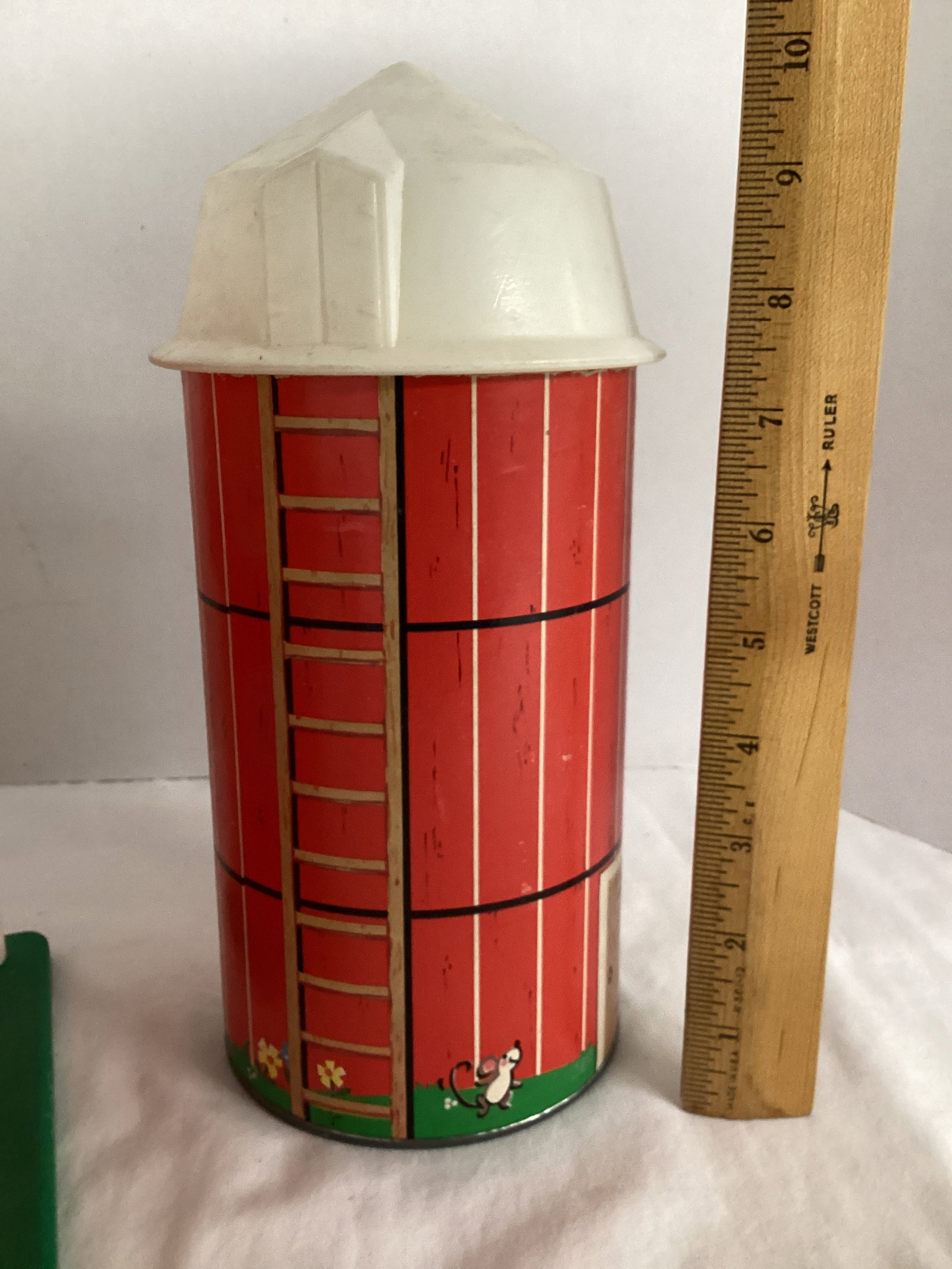 Fisher Price Play Family Farm with Silo, Pig and Rooster - 11
