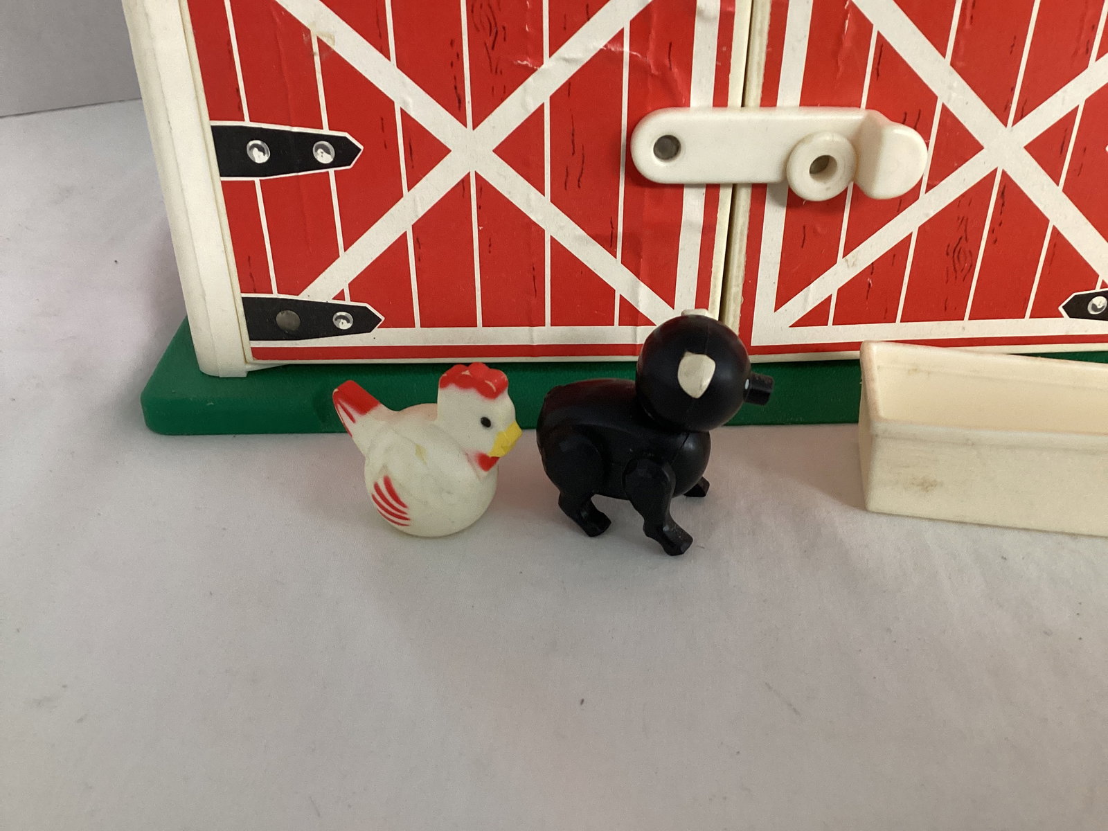 Fisher Price Play Family Farm with Silo, Pig and Rooster - 2