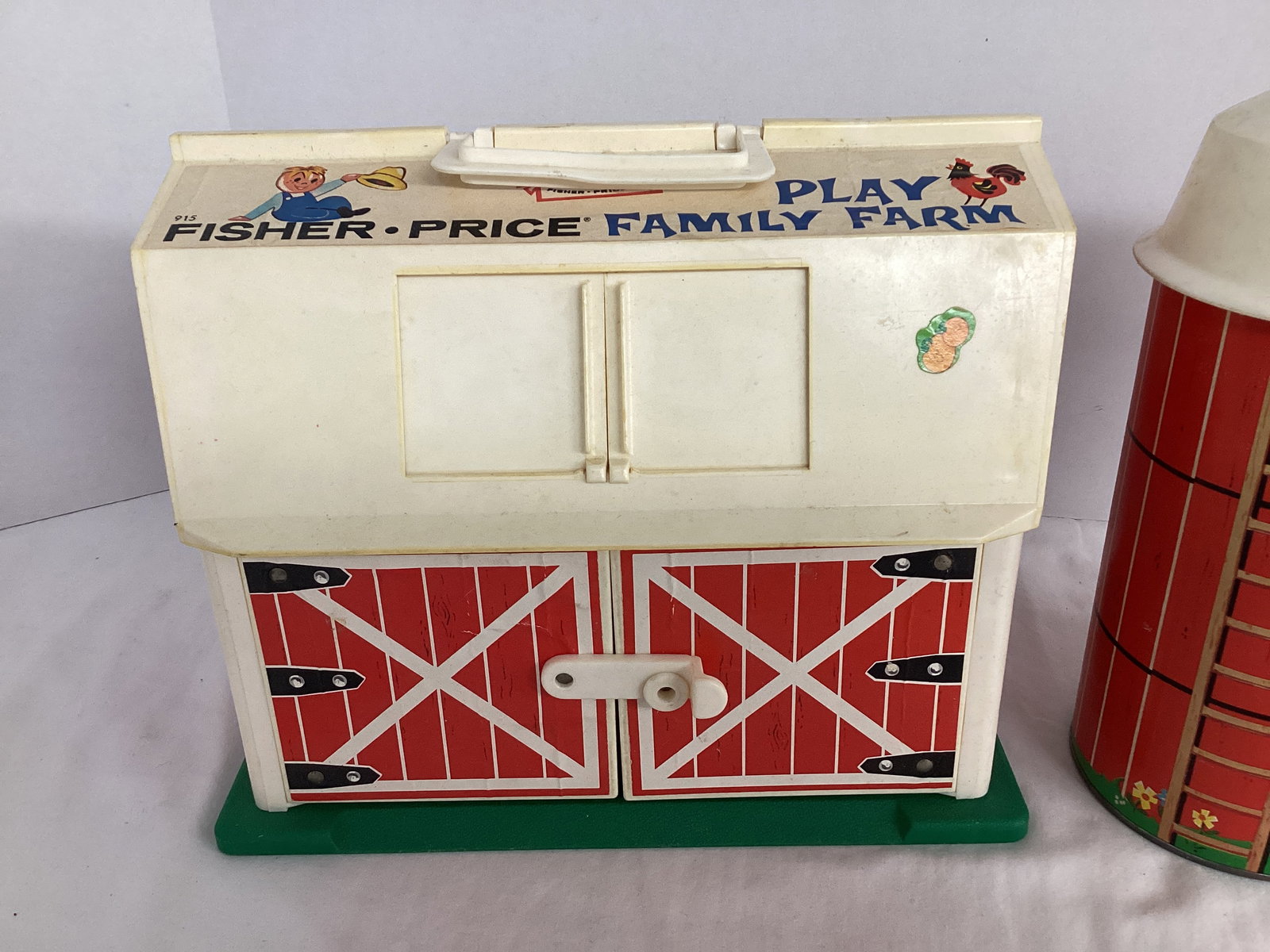 Fisher Price Play Family Farm with Silo, Pig and Rooster - 4