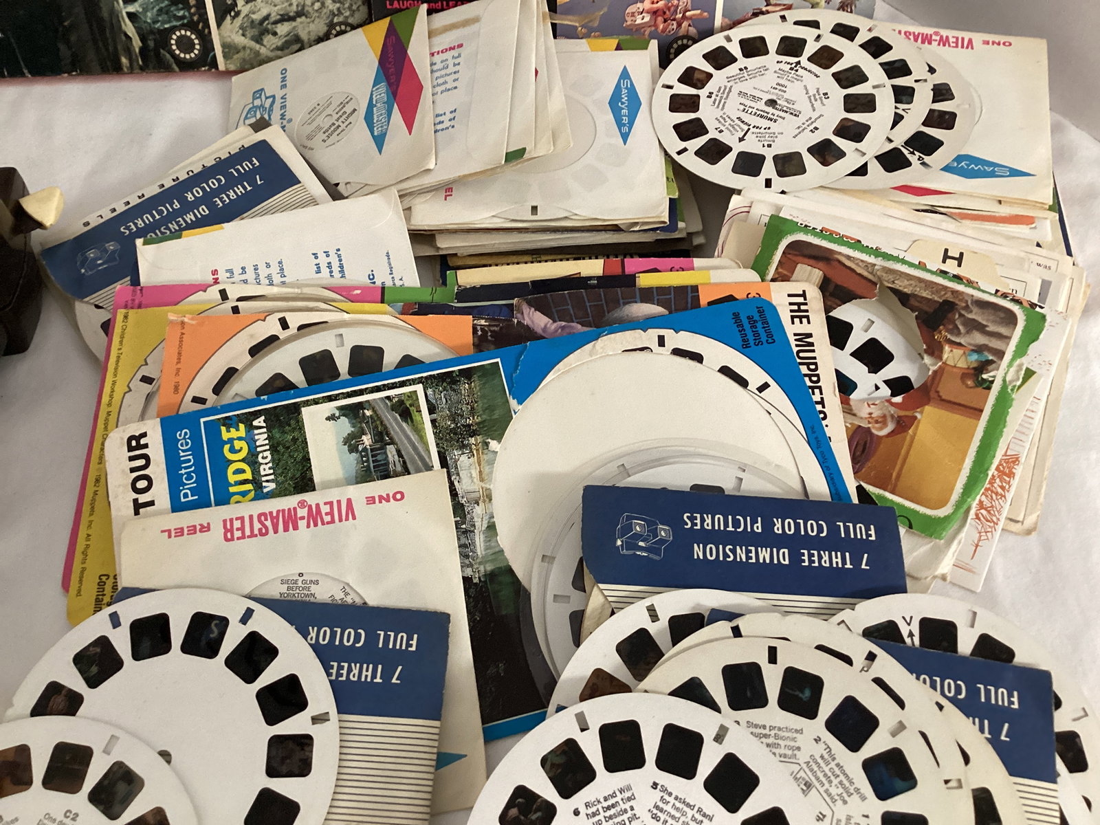 Sawyers View Masters, Projector, and Reels - 8