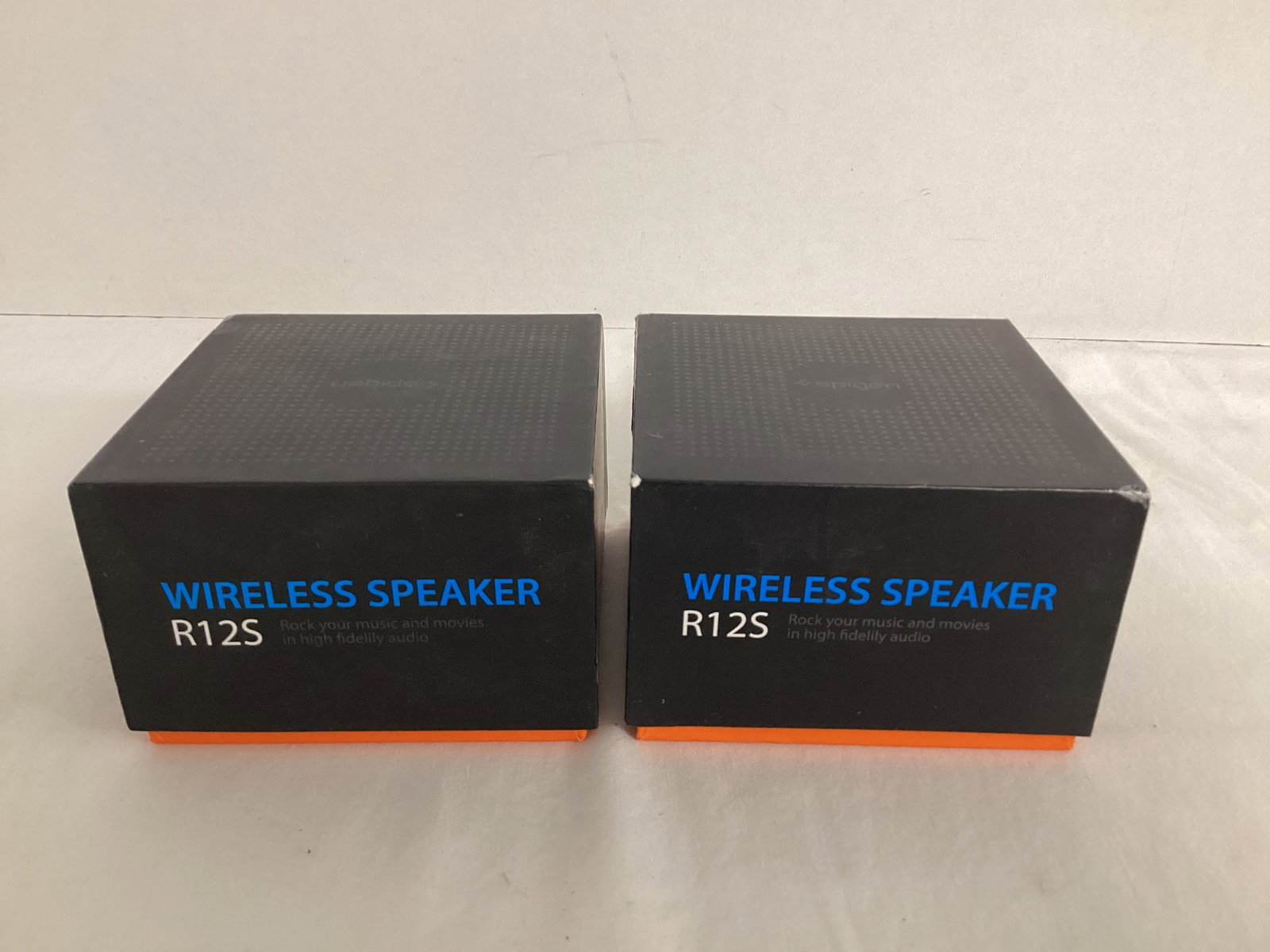 Two Spigen R12S Wireless Speakers (1 of 5)