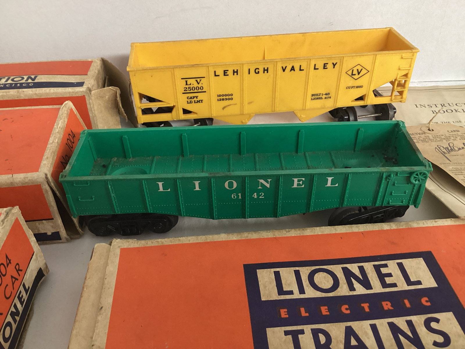 Lionel Train Cars and One Track Piece - 6