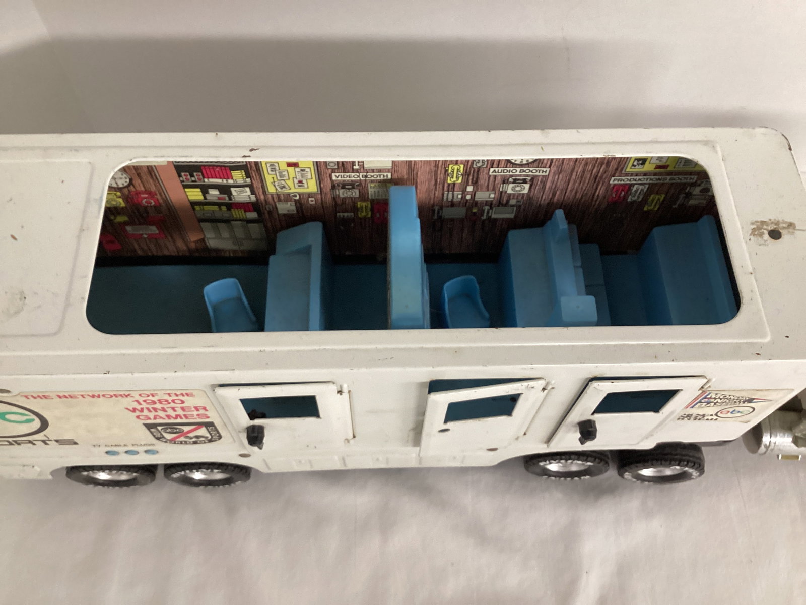 Nylint ABC Sports Tractor Trailer - 7