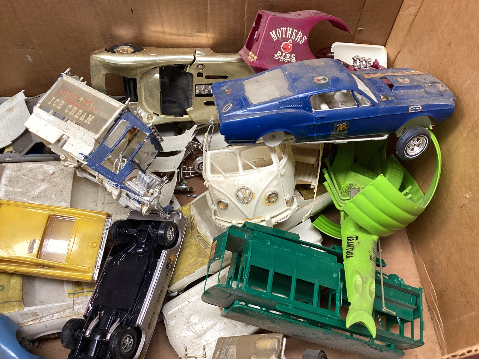 Vintage Model Cars - 6