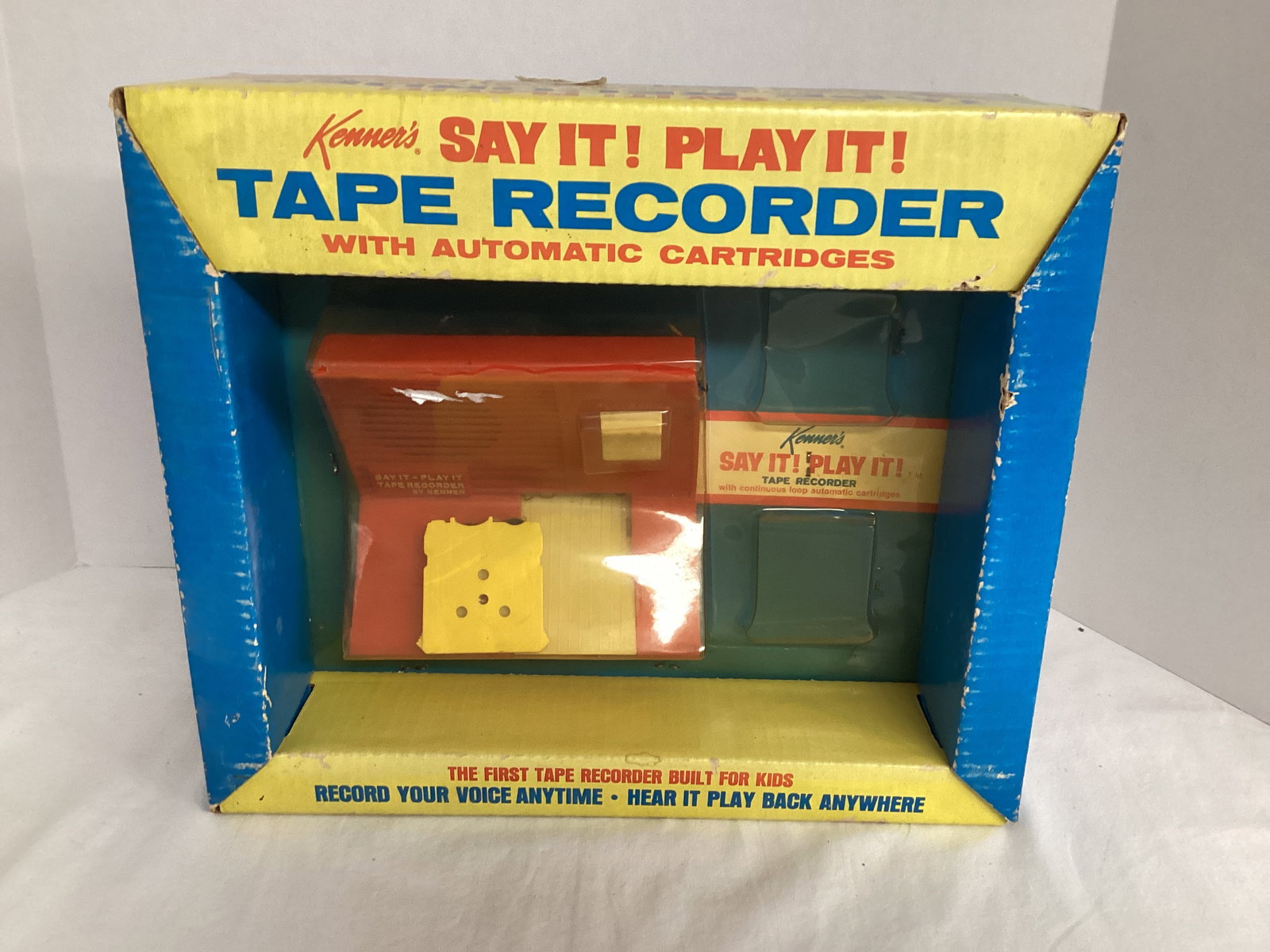 Vintage Kenner Say It! Play It! Tape Recorder: missing battery cover, unsure if complete