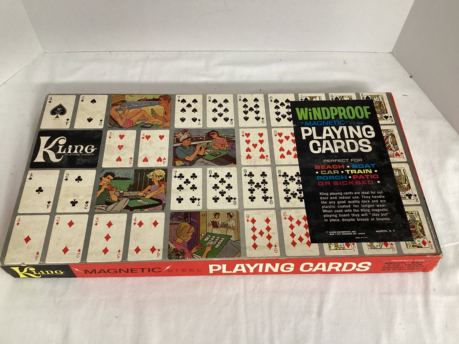 Kling Windproof Magnetic Steel Playing Cards with Board (1 of 6)