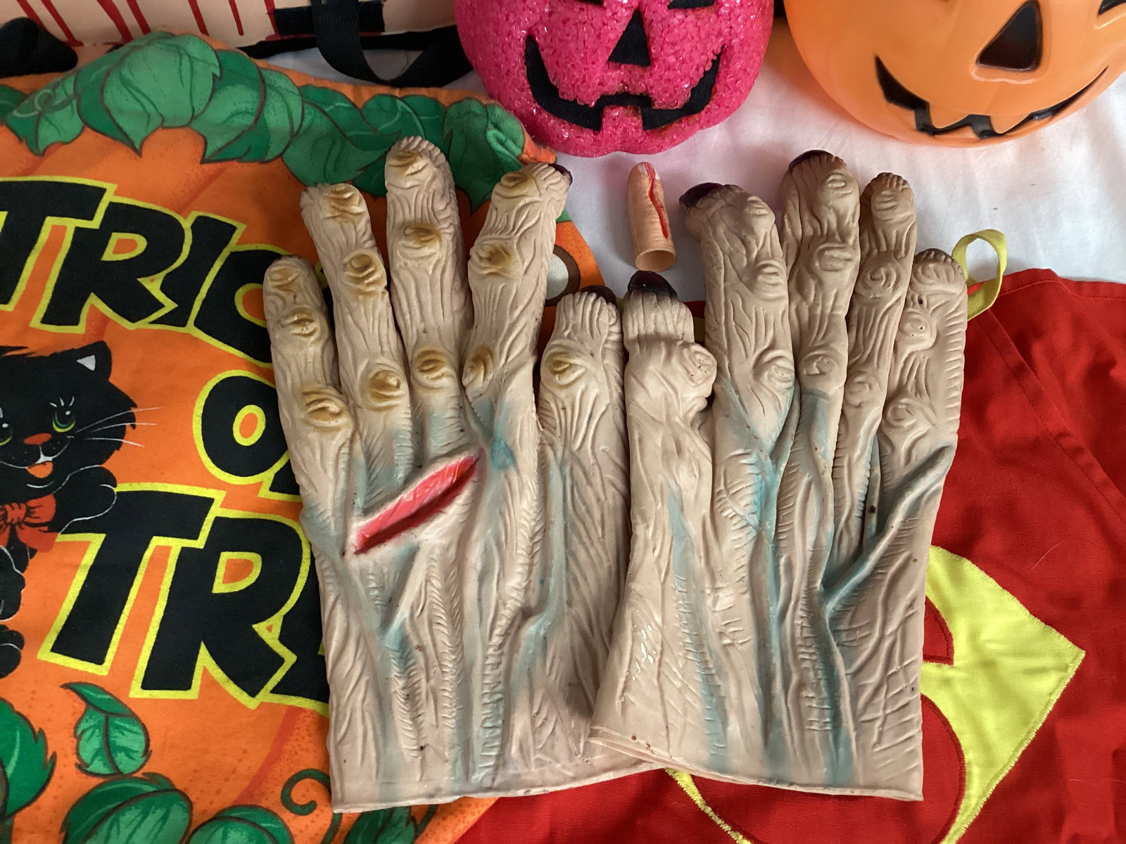 Halloween Costume Parts, Trick or Treat Bags - 2