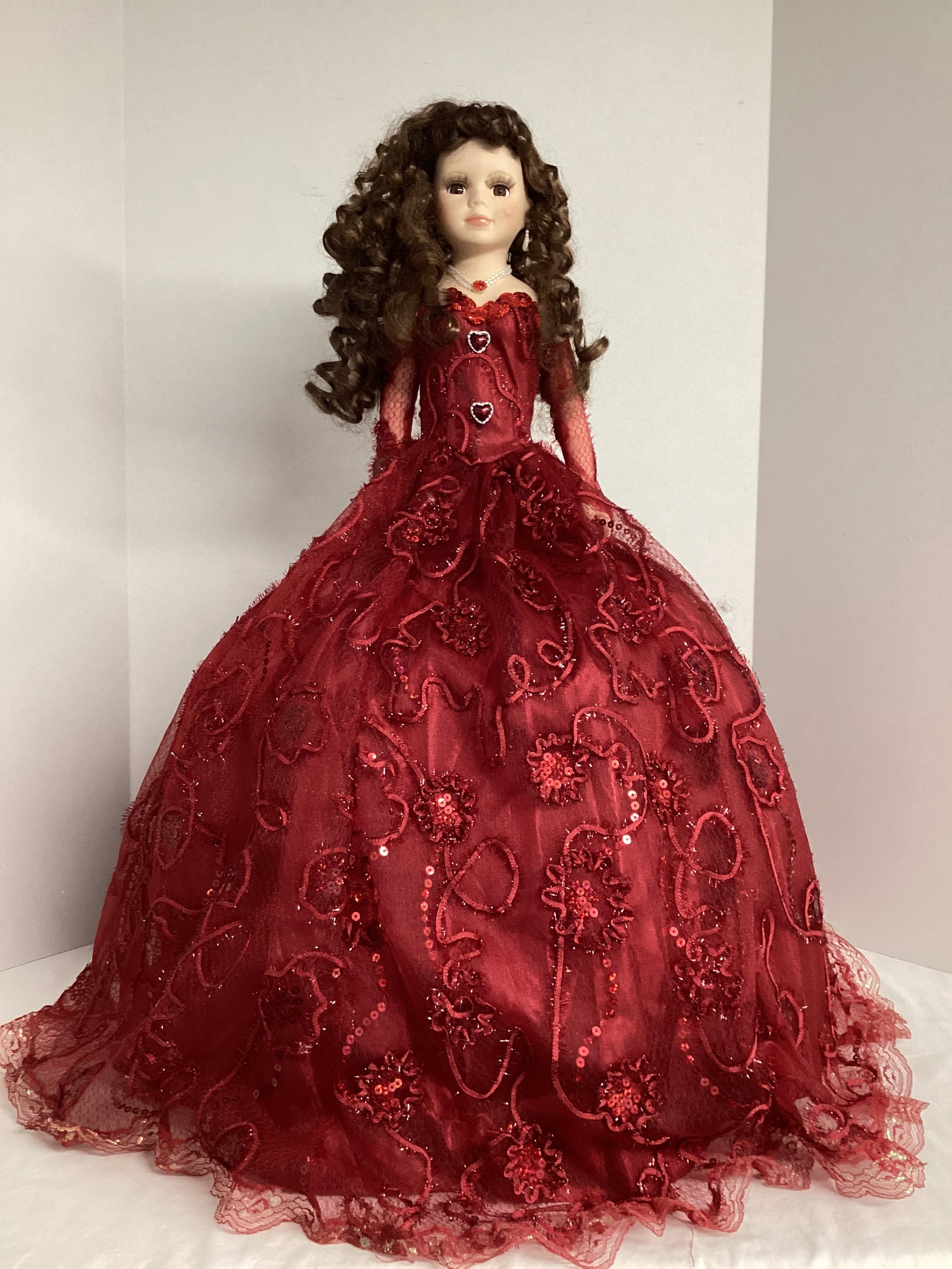 Quinceanera Porcelain Centerpiece Doll (1 of 5)