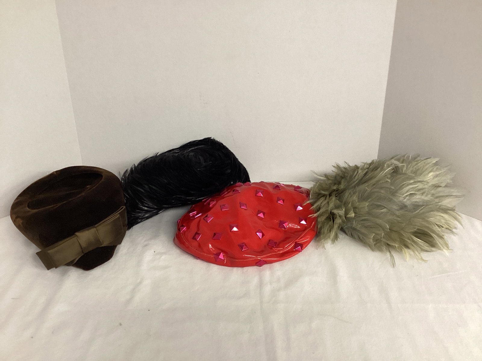 Vintage Ladie's Hats: .