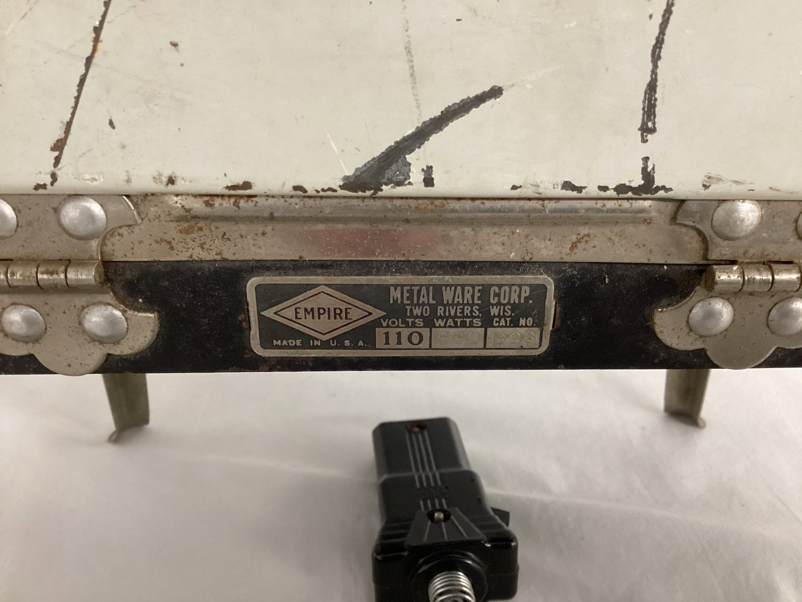 Empire Metal Ware Corp. Toy Electric Stove - 5