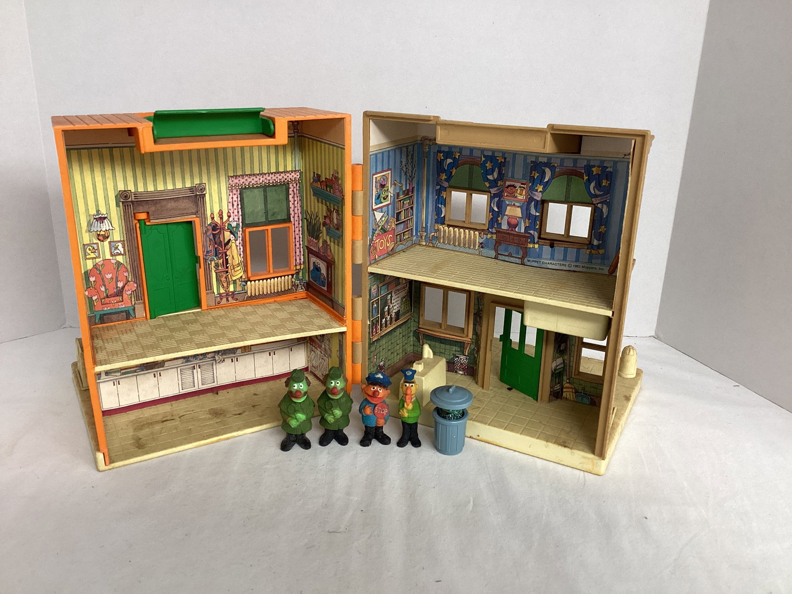 1984 Sesame Street Playset (1 of 7)