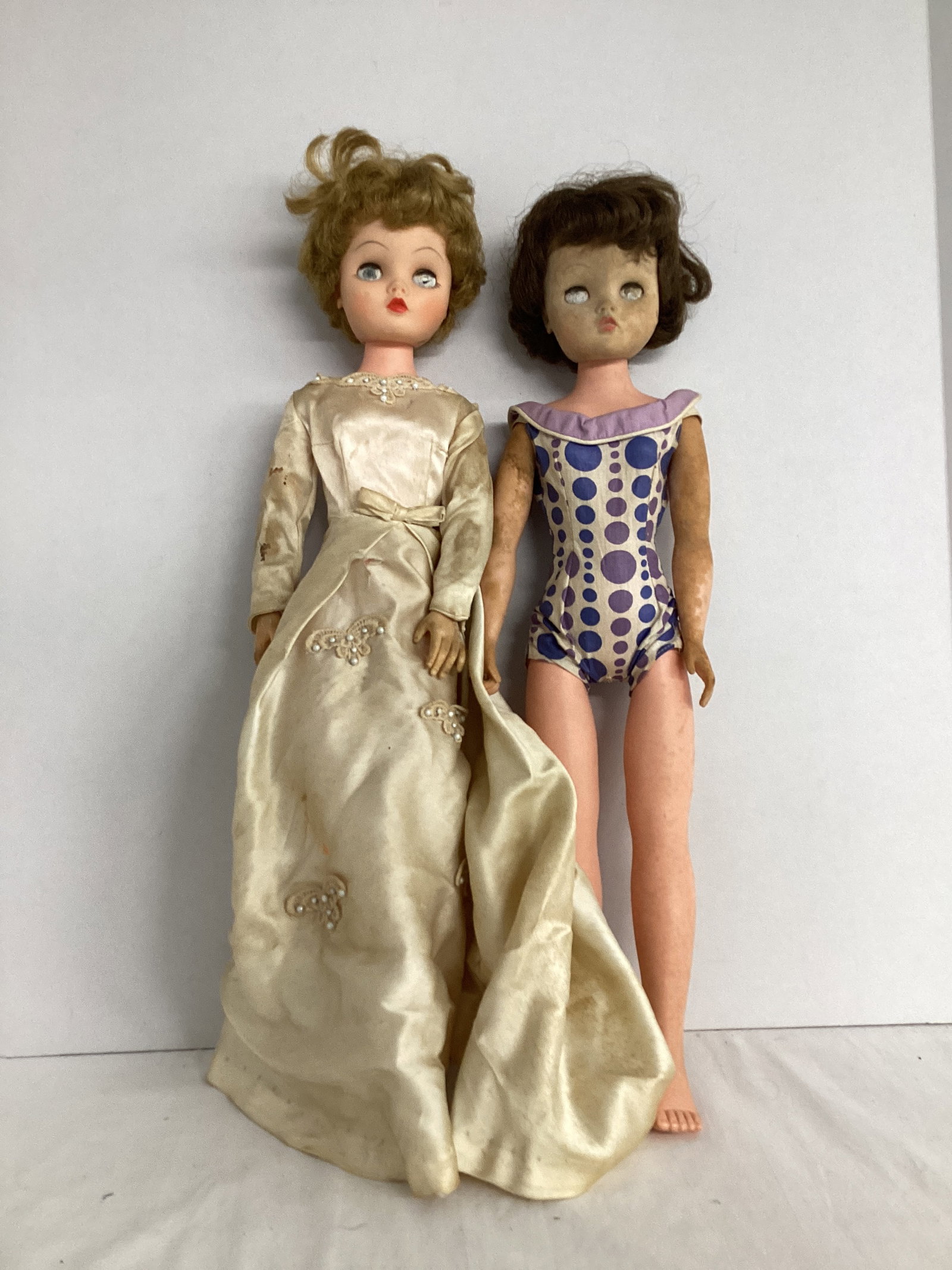 Two Vintage Dolls (1 of 7)