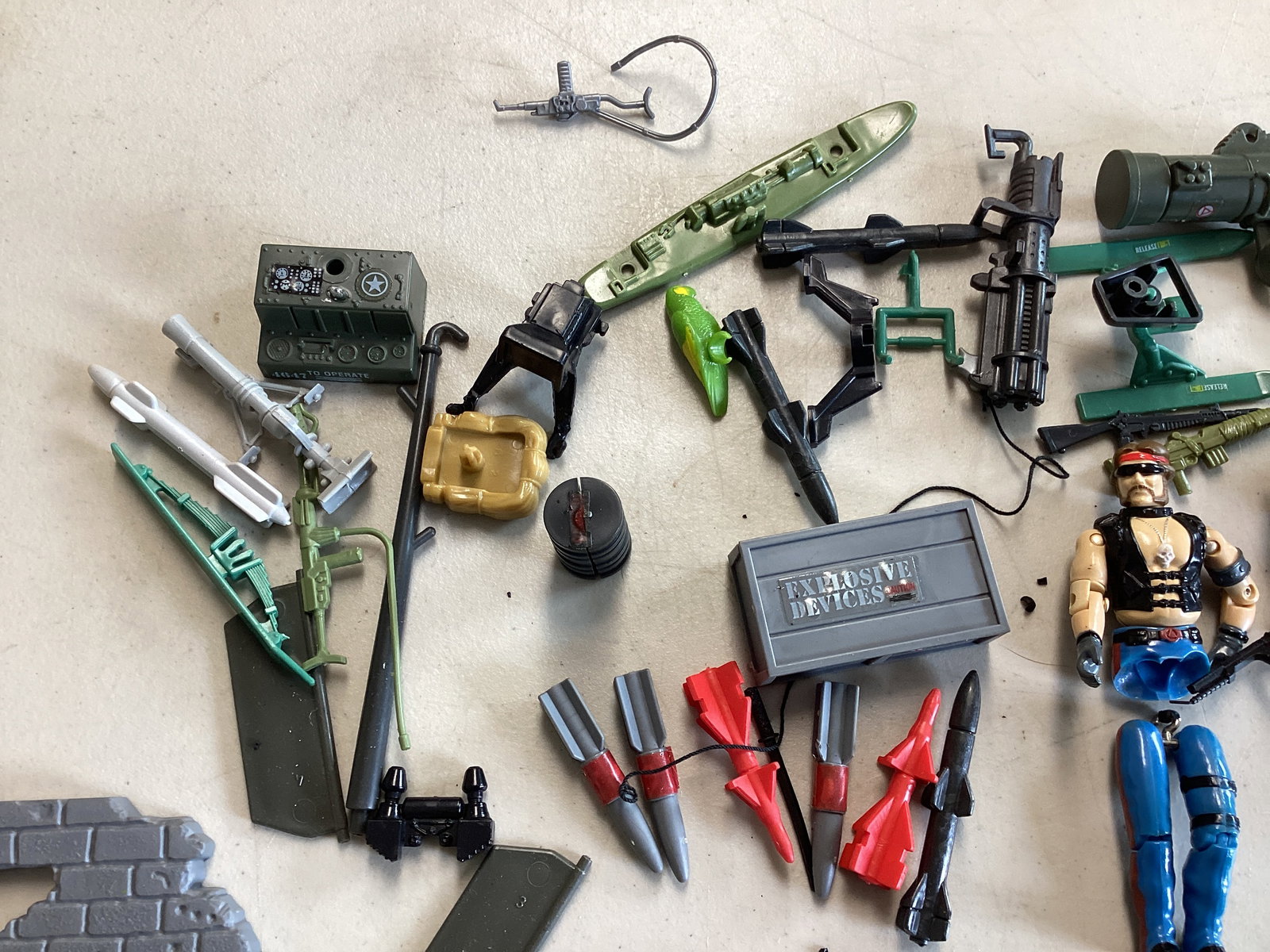Hasbro G.I. Joe Figures and Accessories - Please Read - 5