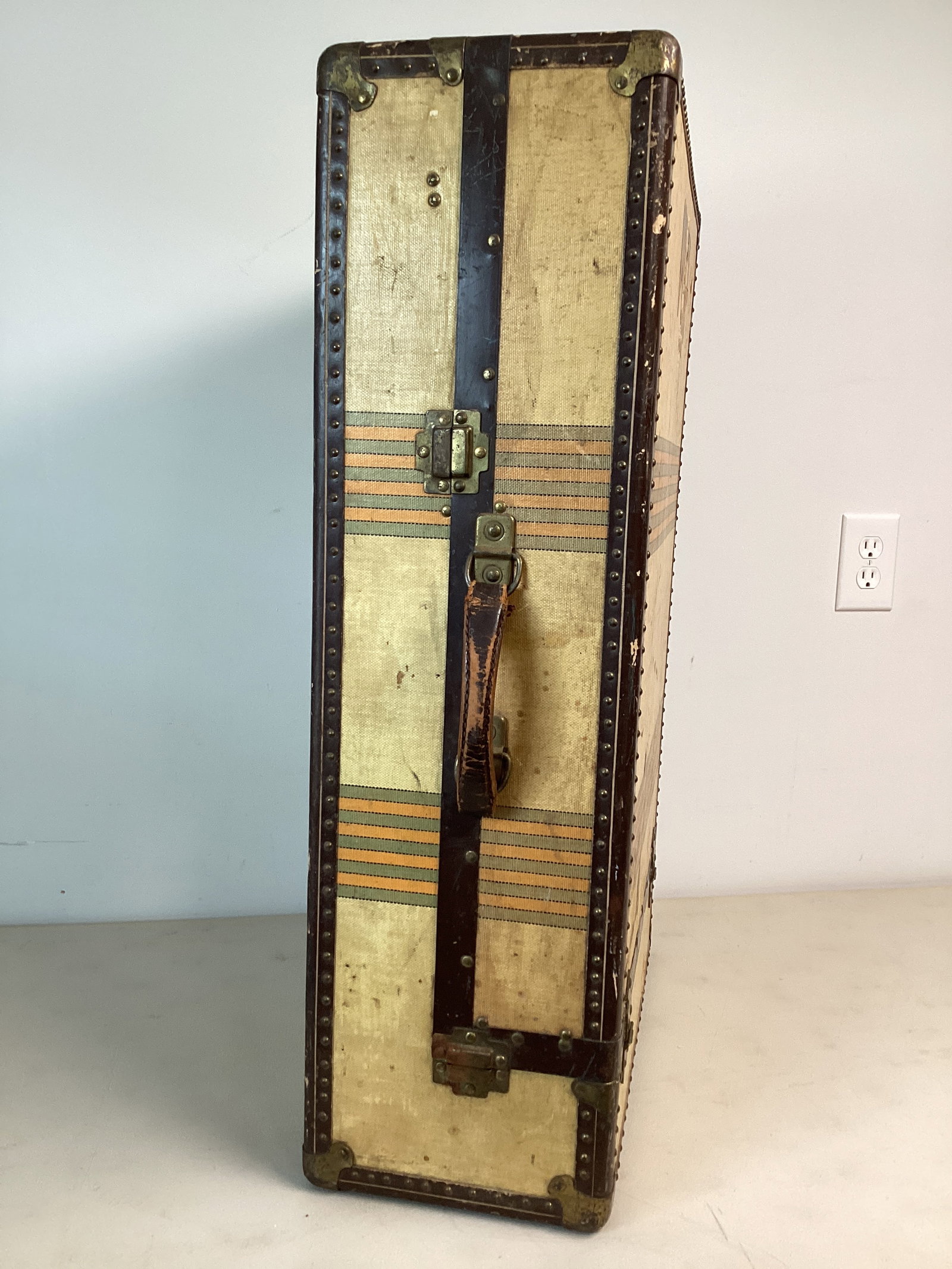 Vintage Wardrobe Trunk - 2