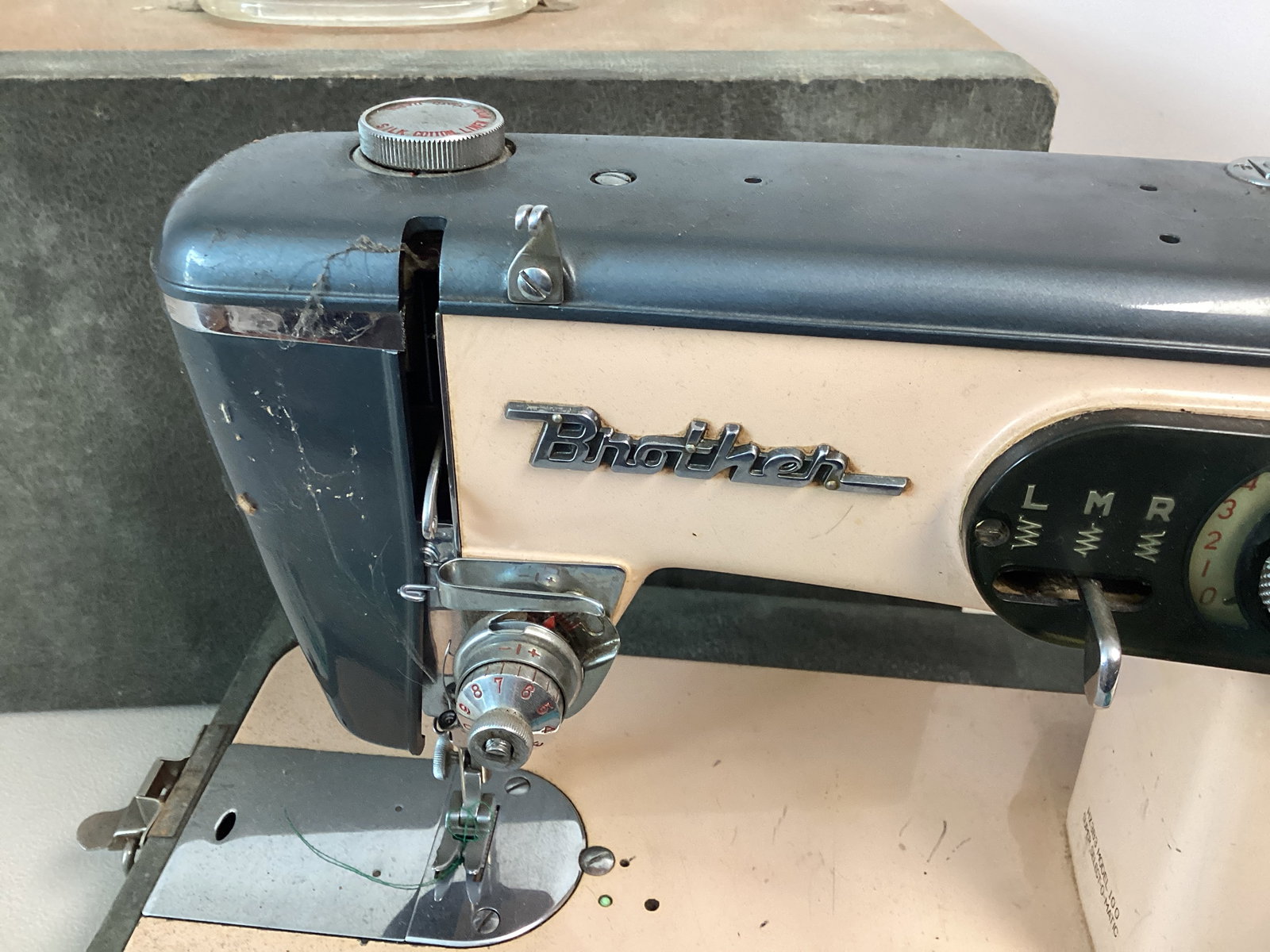 Brother Super Select-o-Matic Sewing Machine - 3