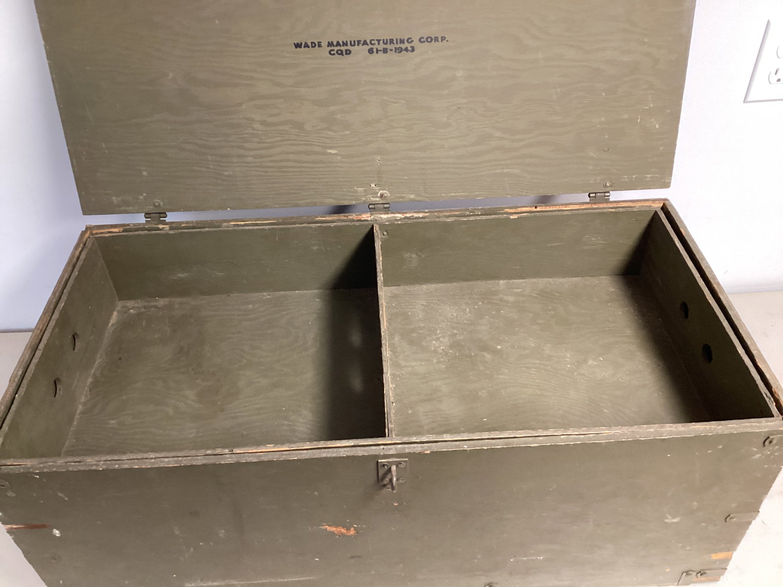 US Military Wood Foot Locker Trunk with Tray - 3