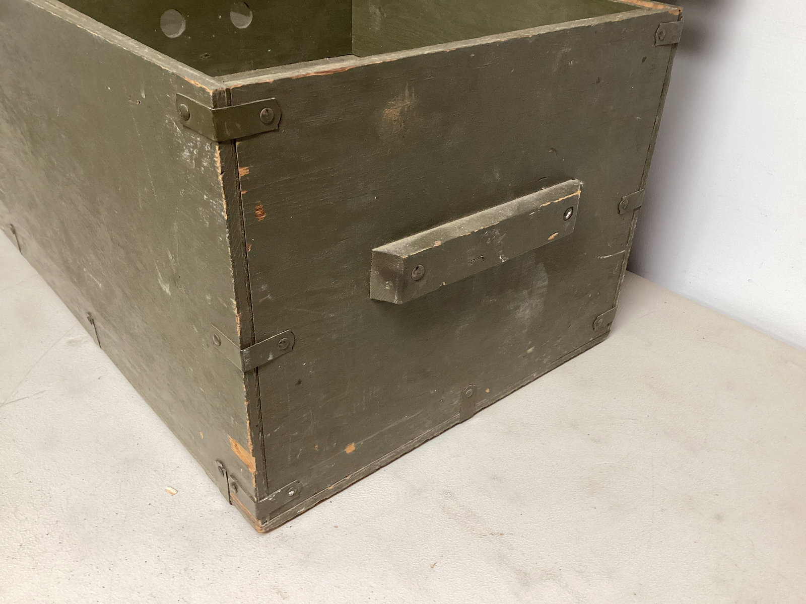US Military Wood Foot Locker Trunk with Tray - 6
