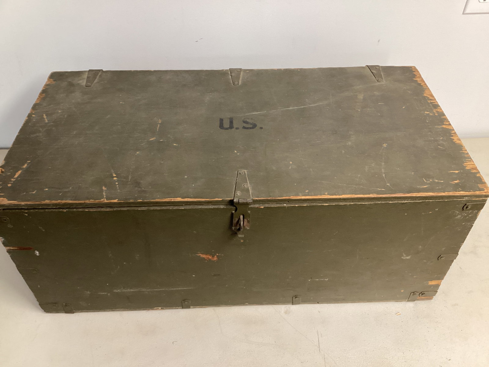 US Military Wood Foot Locker Trunk with Tray - 8