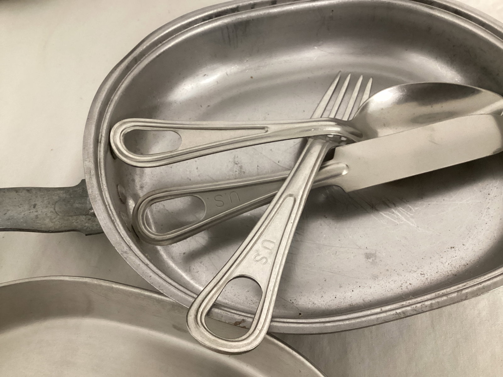 Military Mess Kit and Canteens - 10