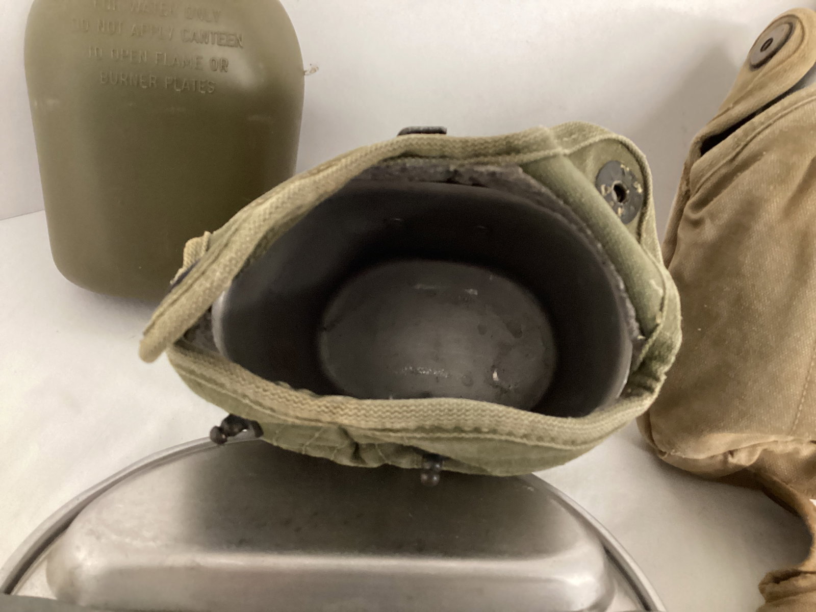 Military Mess Kit and Canteens - 4