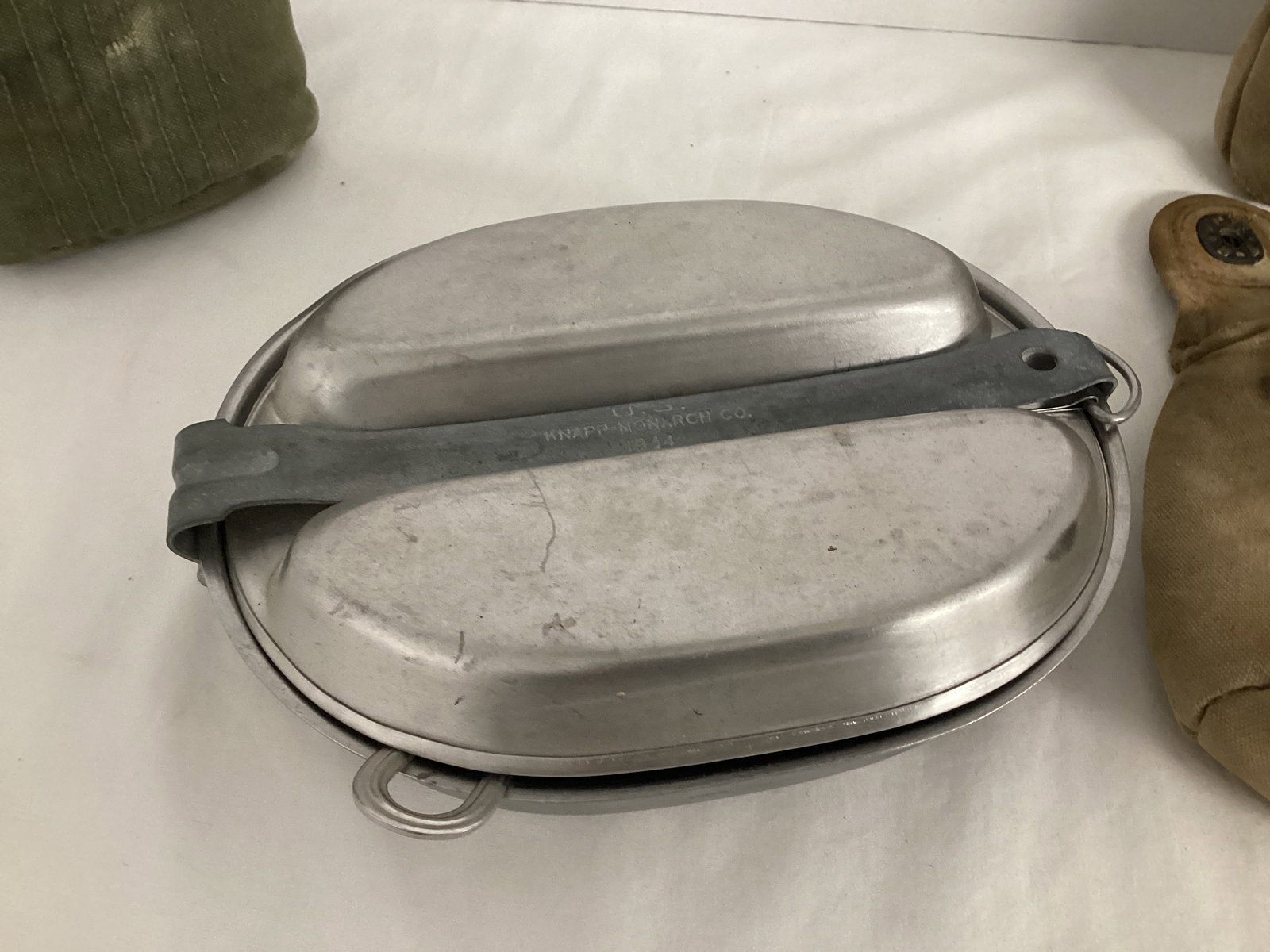 Military Mess Kit and Canteens - 8