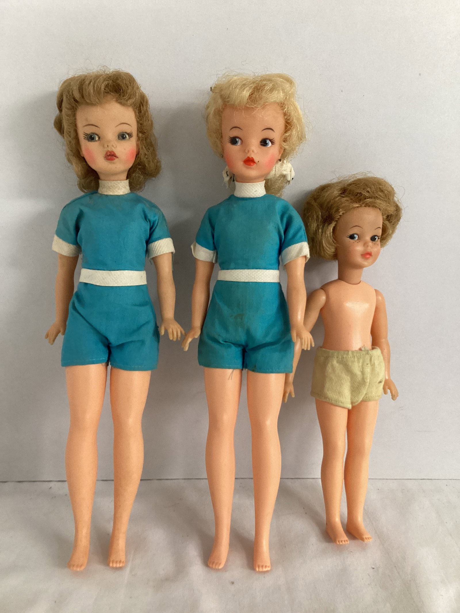 Ideal Tammy and Pepper Dolls (1 of 9)