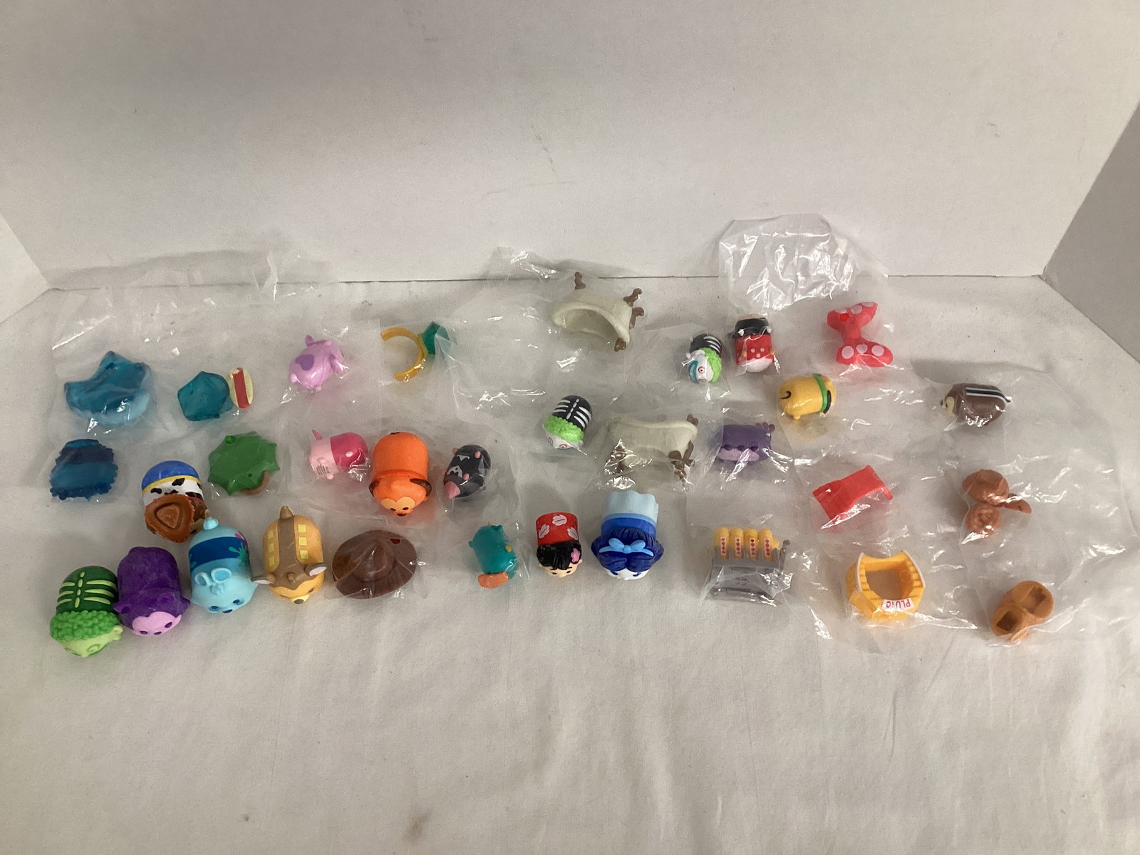 Disney Tsum Tsum Figures: .